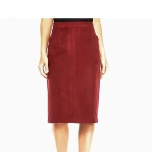 Beautiful rust faux suede pencil skirt midi length Andrew Marc Med